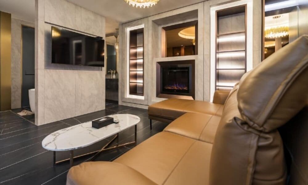 Royal Suite - Photo 3