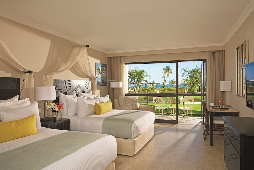 Deluxe Double Partial Ocean View - Photo 1