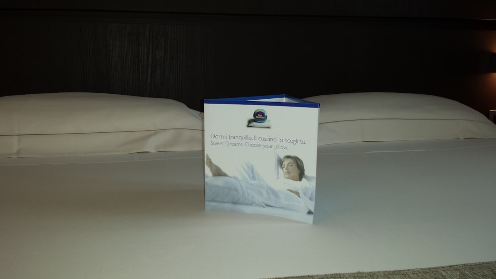 Suite, 1 King Bed - Photo 8