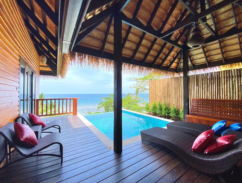 Villa with Private Pool (Free pick up and dop off at Mae Haad Pier) - Photo 12