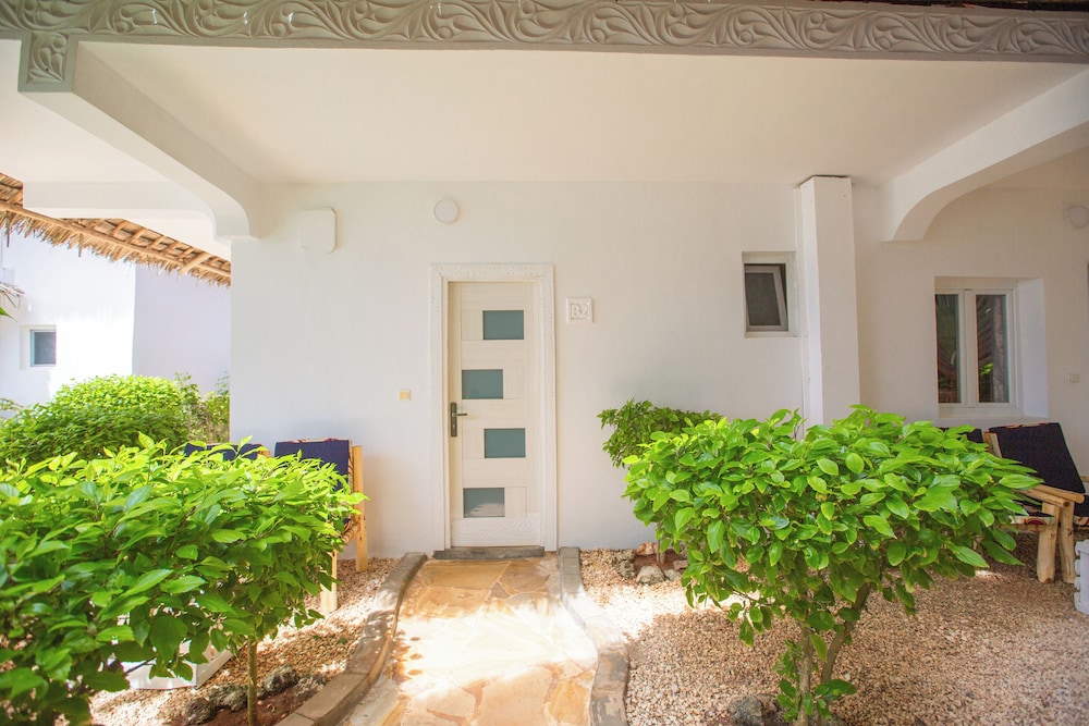 Classic Room, Garden View - Photo 3