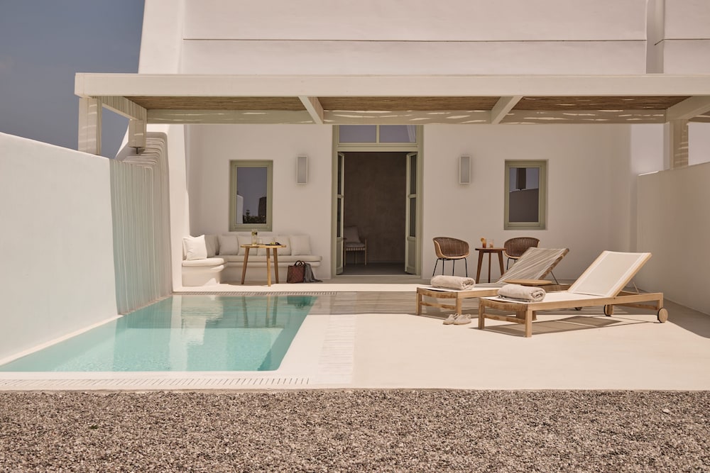 Oasis Suite with Private Pool