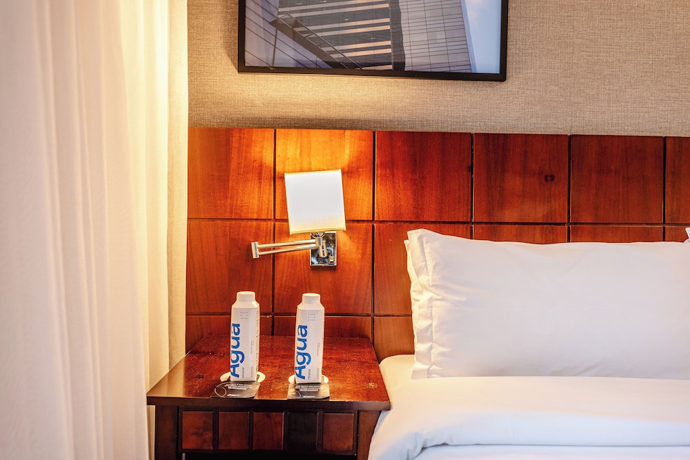 Junior Suite, 1 King Bed - Photo 19