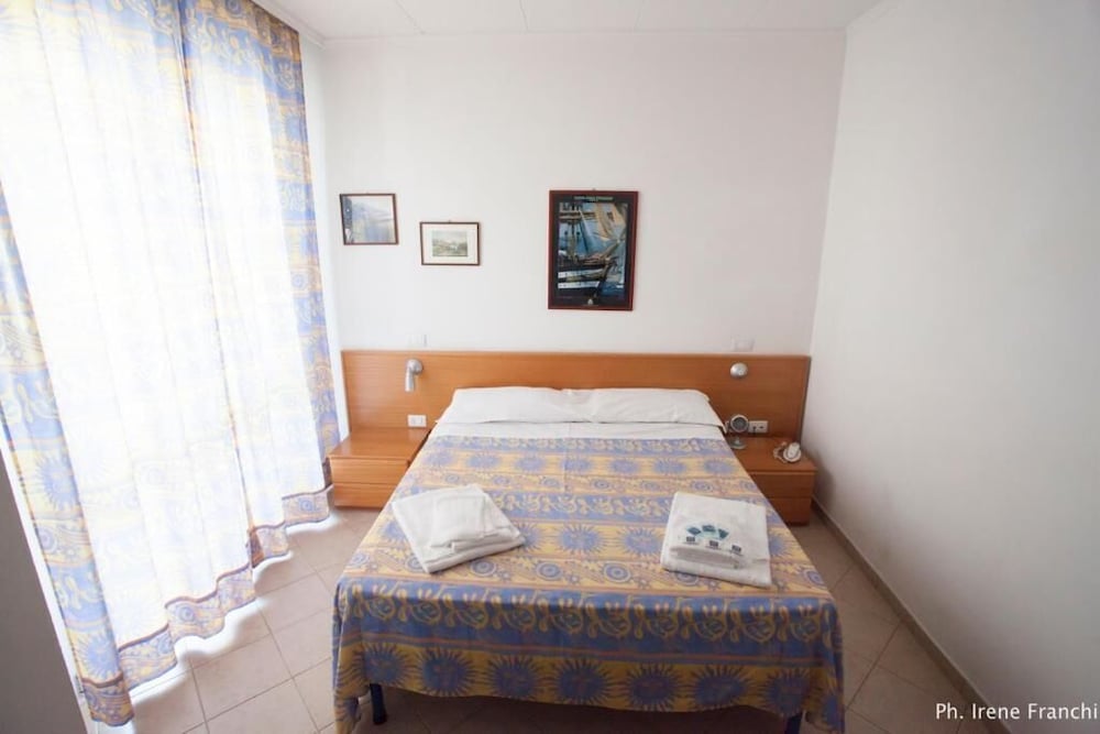 Basic Room photo 2