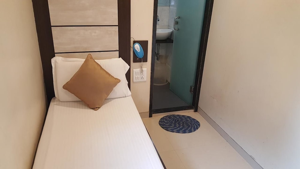 Economy Single Room