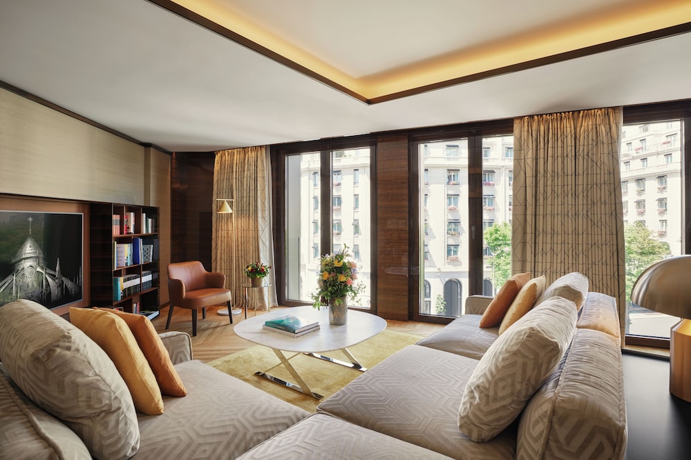 Executive Suite, Stadtblick thumbnail 6