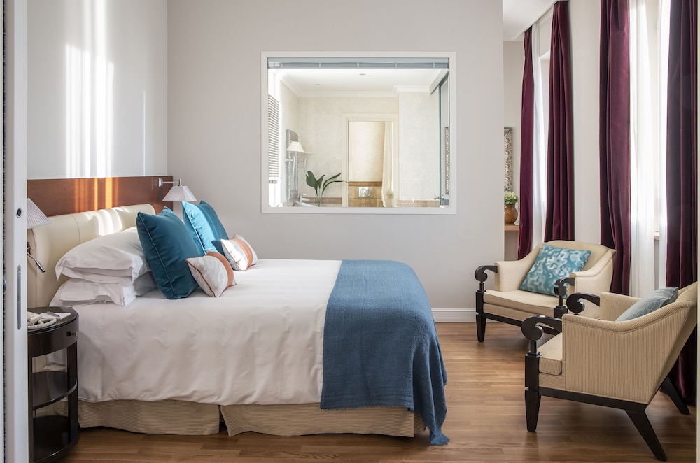 Grand Suite (Spring View) - Photo 2