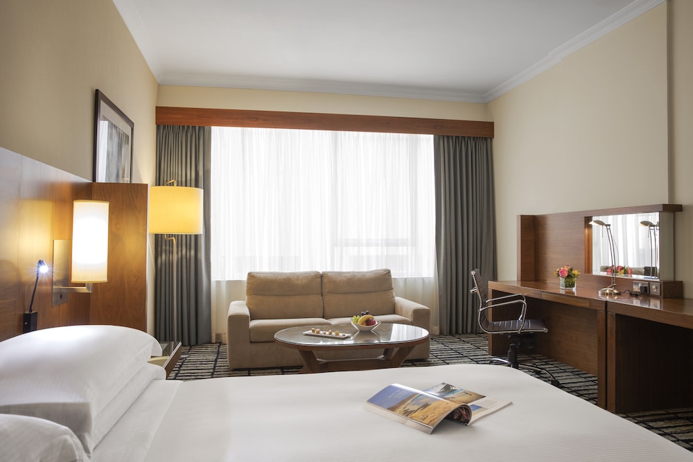 Premium Room, 1 King Bed (Burj Khalifa View) photo 3