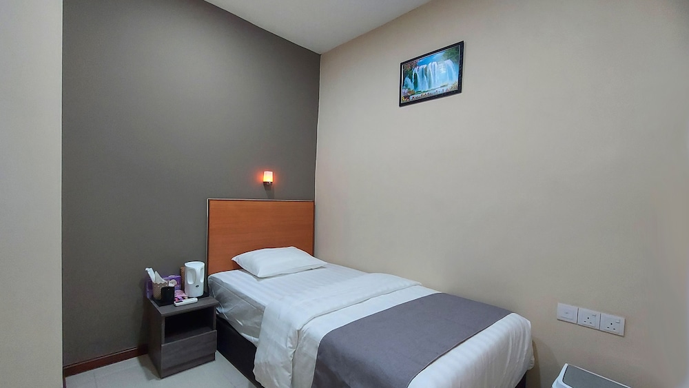 Basic Single Room, 1 Twin Bed, Non Smoking