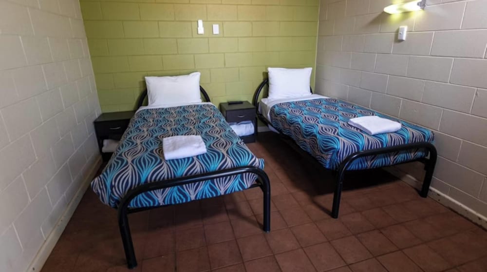 Budget lodge room - 2 single beds - Photo 2