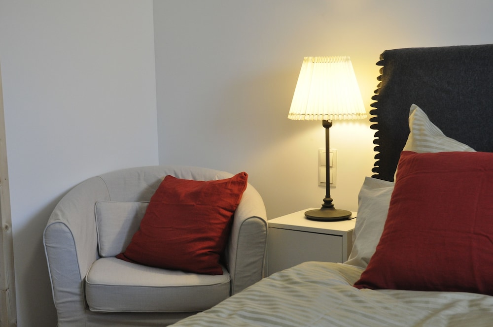 Basic Double Room photo 2