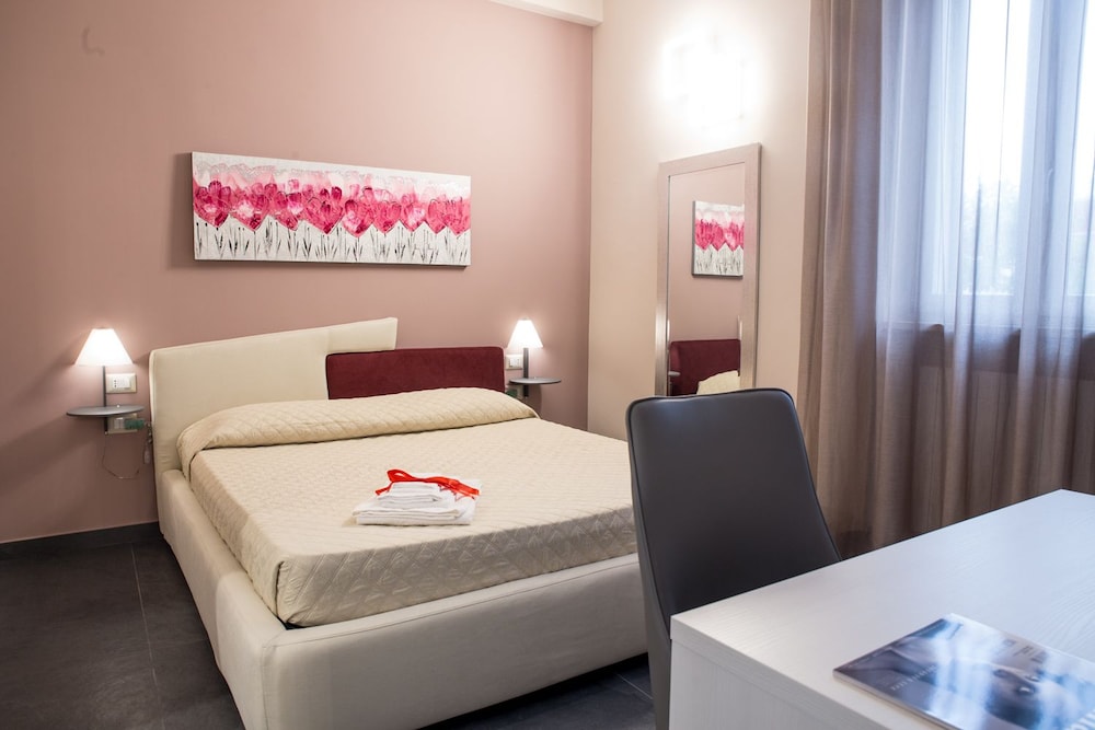 Double Room (Darya)