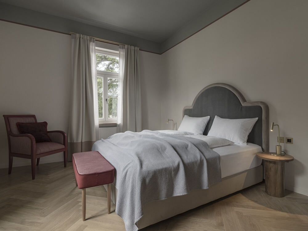 Elegant Suite photo 1