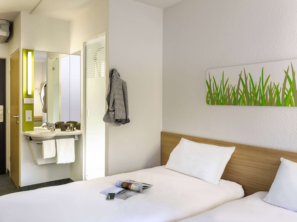 Twin Room, 2 Twin Beds - Photo 3