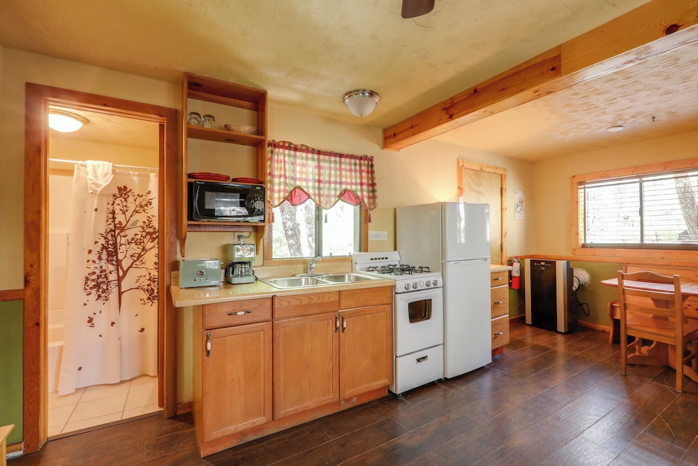 House (2 Bedrooms) photo 2