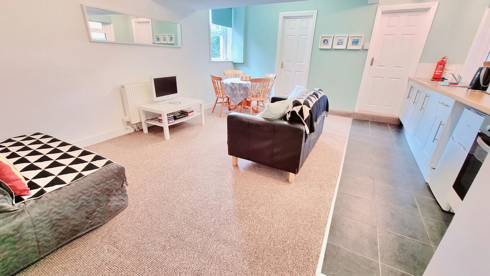 Luxury Apartment, Private Bathroom (5)