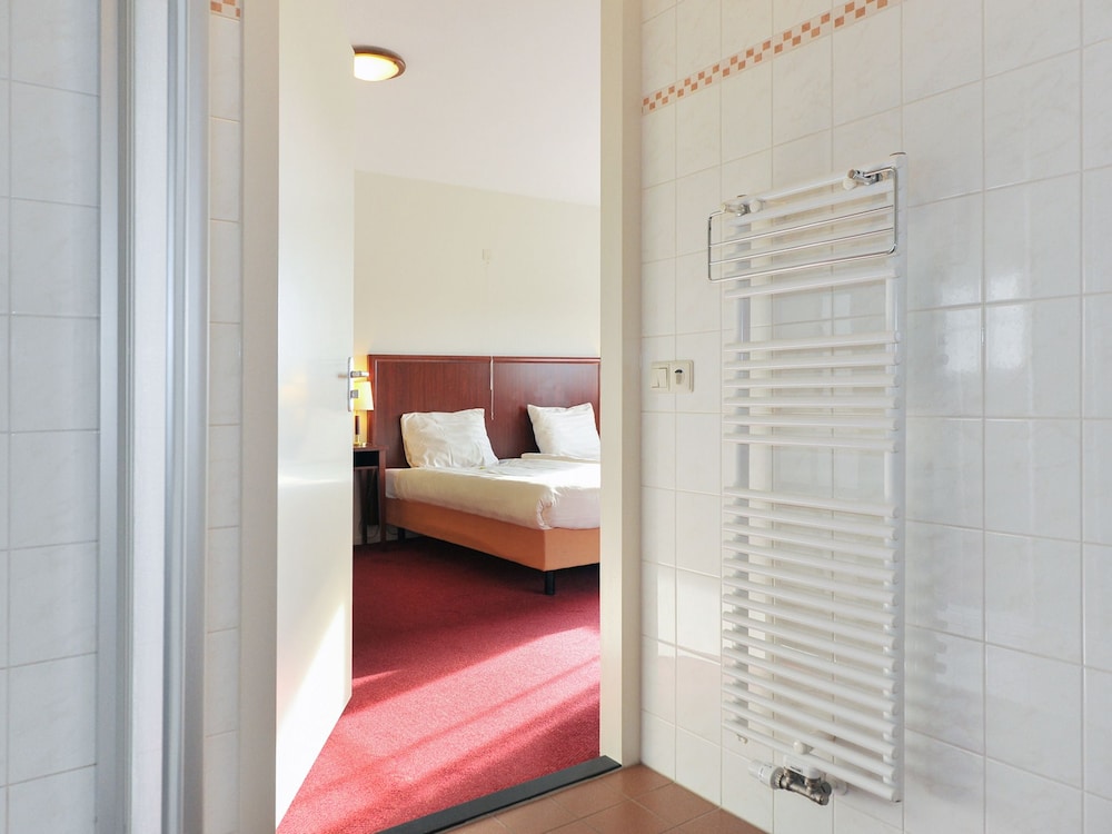 Comfort Double Room, 2 Twin Beds photo 2