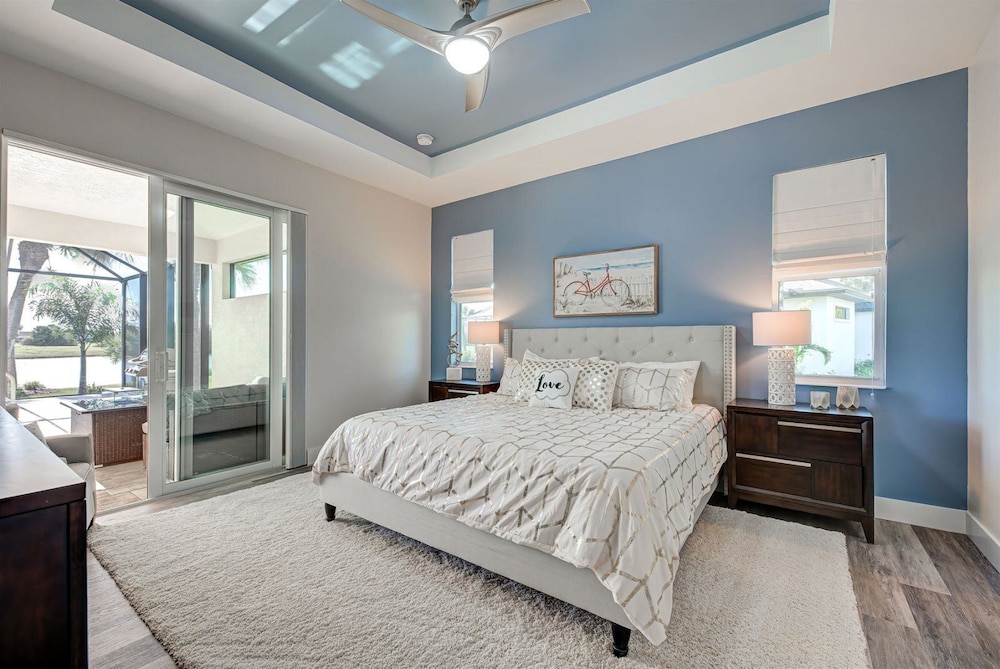House (Aqua Pearl)