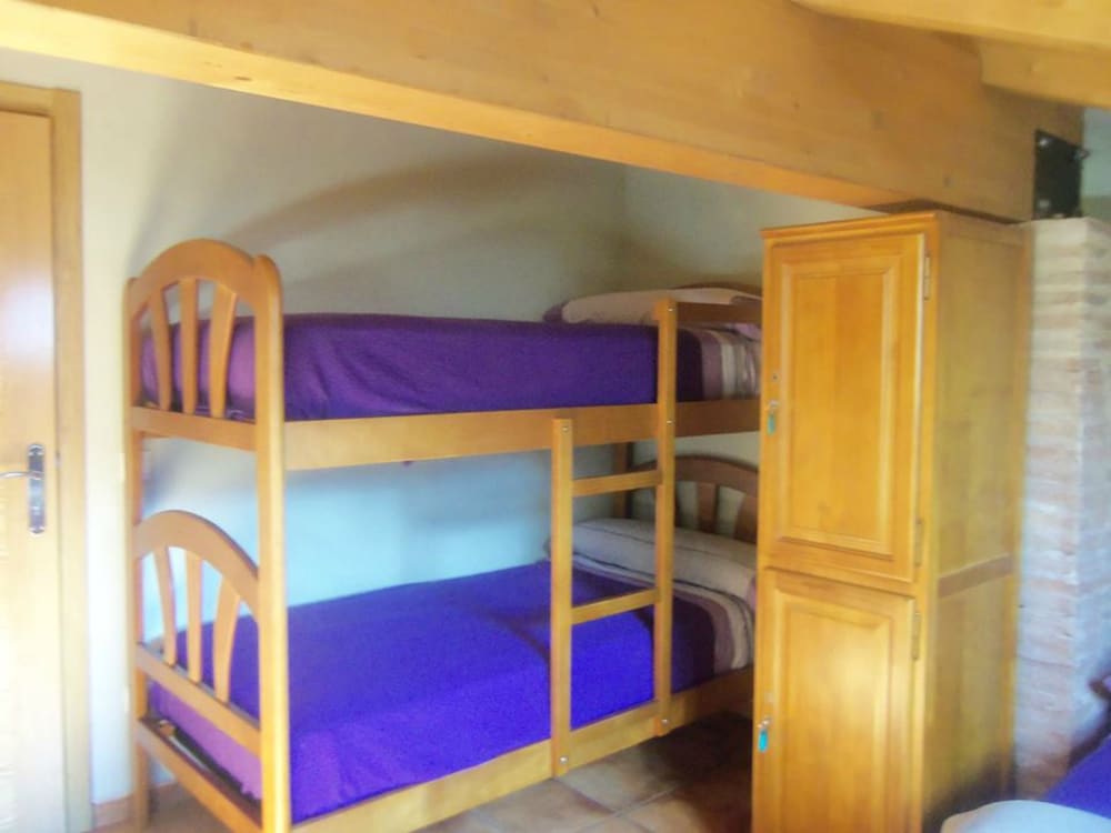 Family Room, Shared Bathroom (8 People) - Mountain View