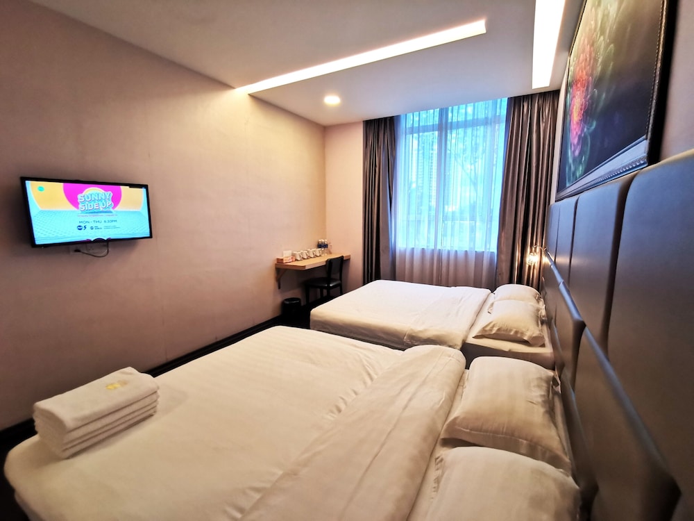 Suite (Highlands) - Photo 4