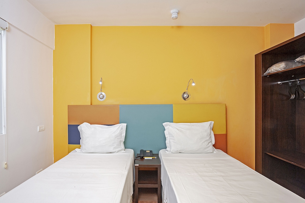 Standard Twin Room, 2 Twin Beds - Photo 4