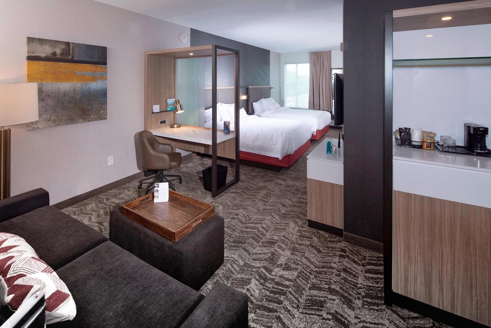 Studio Suite, Multiple Beds