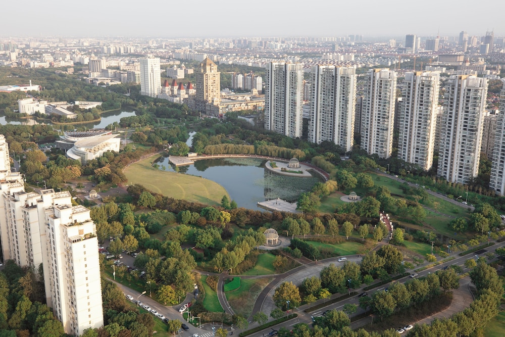 Executive Suite, 1 Bedroom, City View - Photo 10