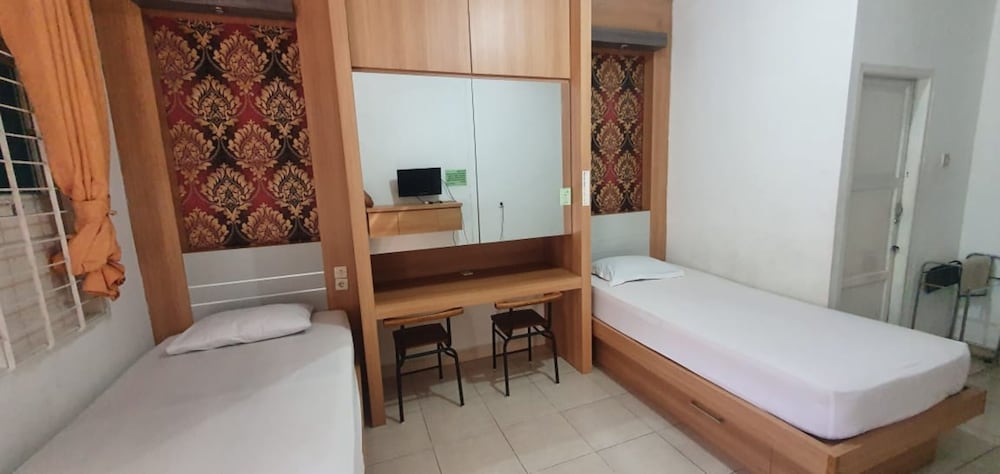Standard Double Room - Photo 2