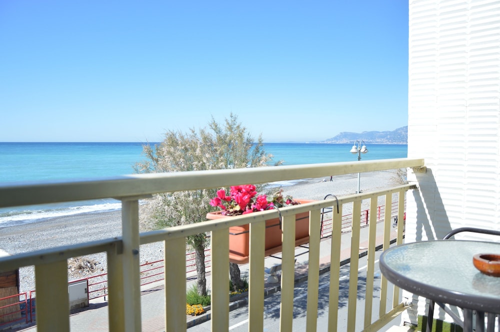 Quadruple Room, Sea View photo 2