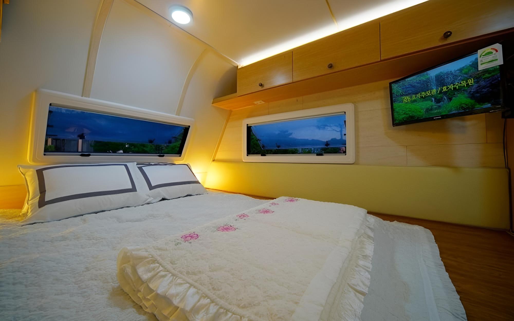 Room (Caravan01) - Photo 5