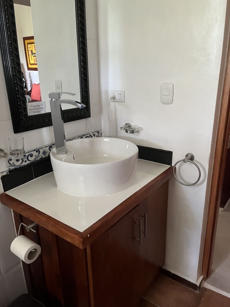 Comfort Suite, Multiple Beds, Non Smoking (131, 431) photo 3