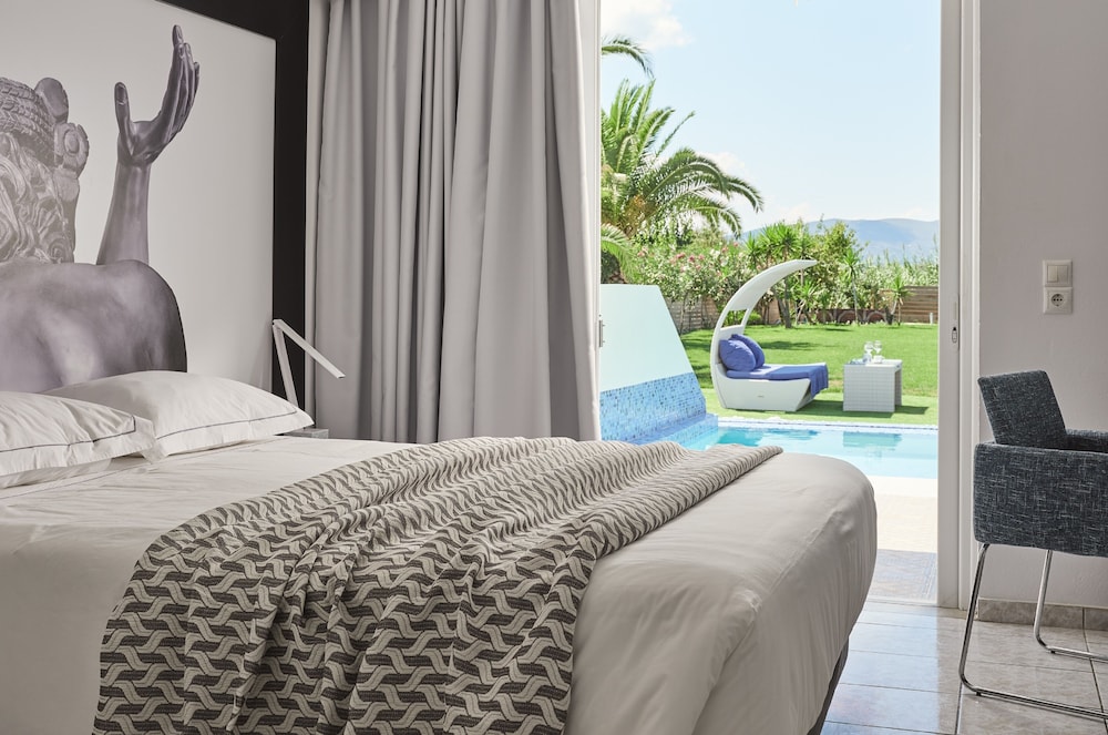 Suite, Private Pool (Master)