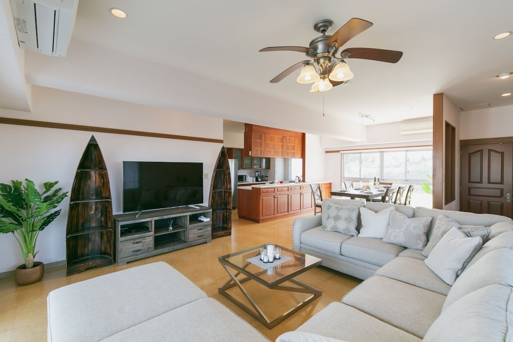 Family Condo, 3 Bedrooms, Accessible, 2 Bathrooms photo 1