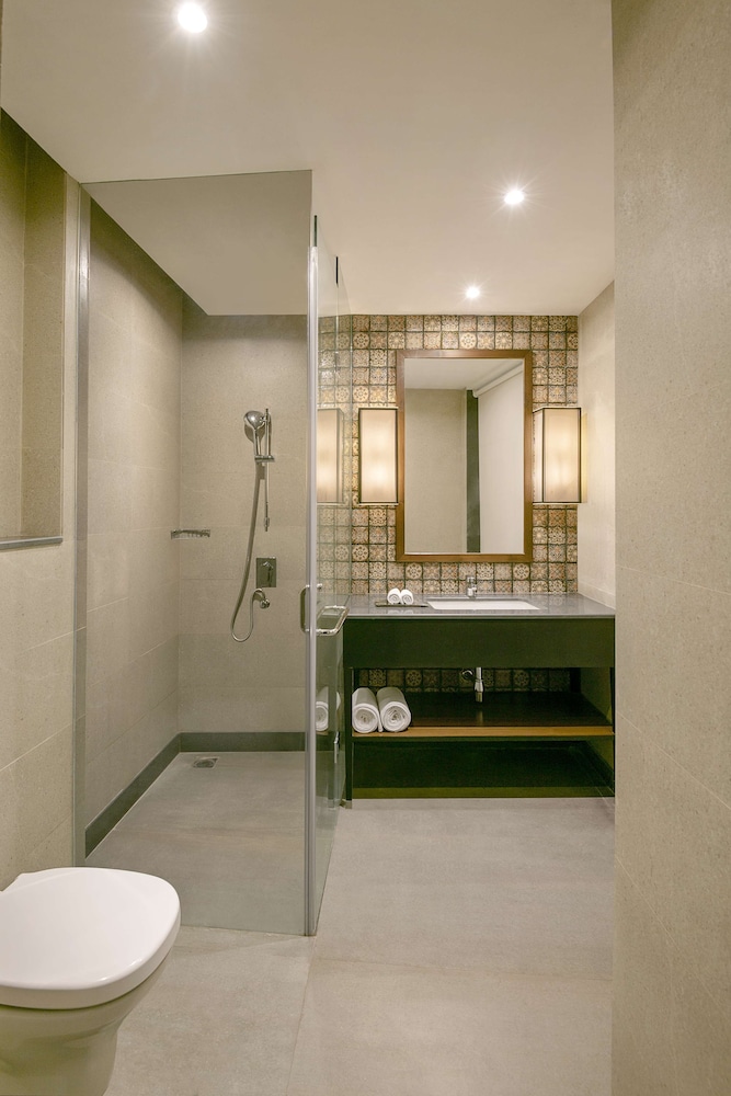 Deluxe Room - Photo 7