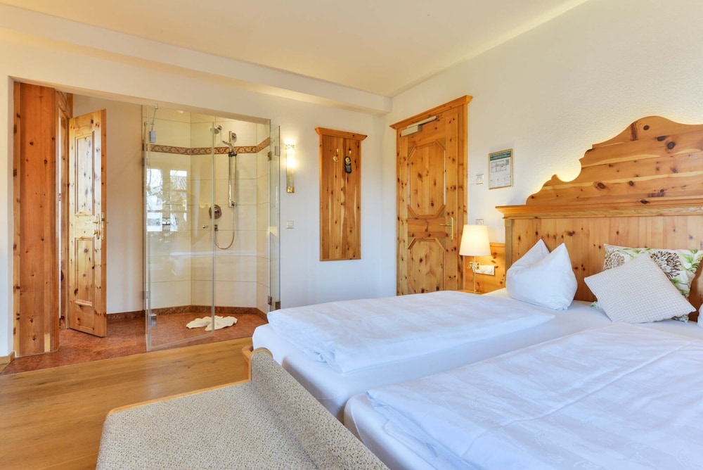 Standard Double Room - Photo 1
