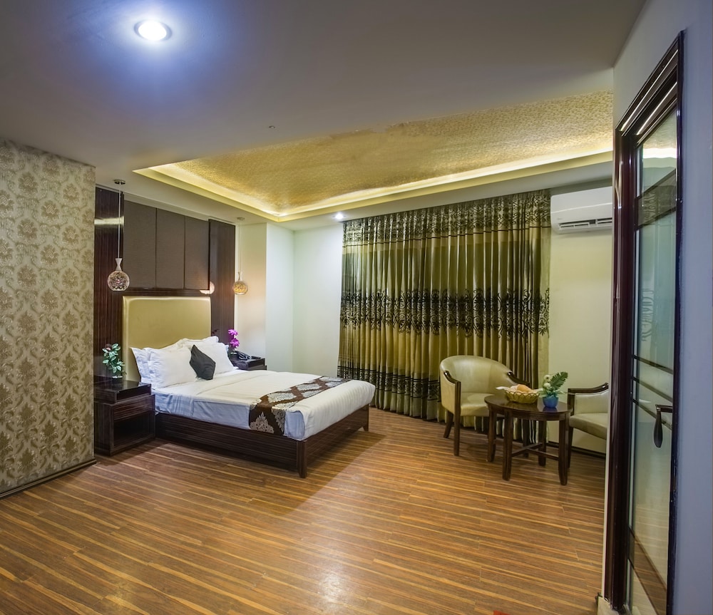 Executive Double Room, City View