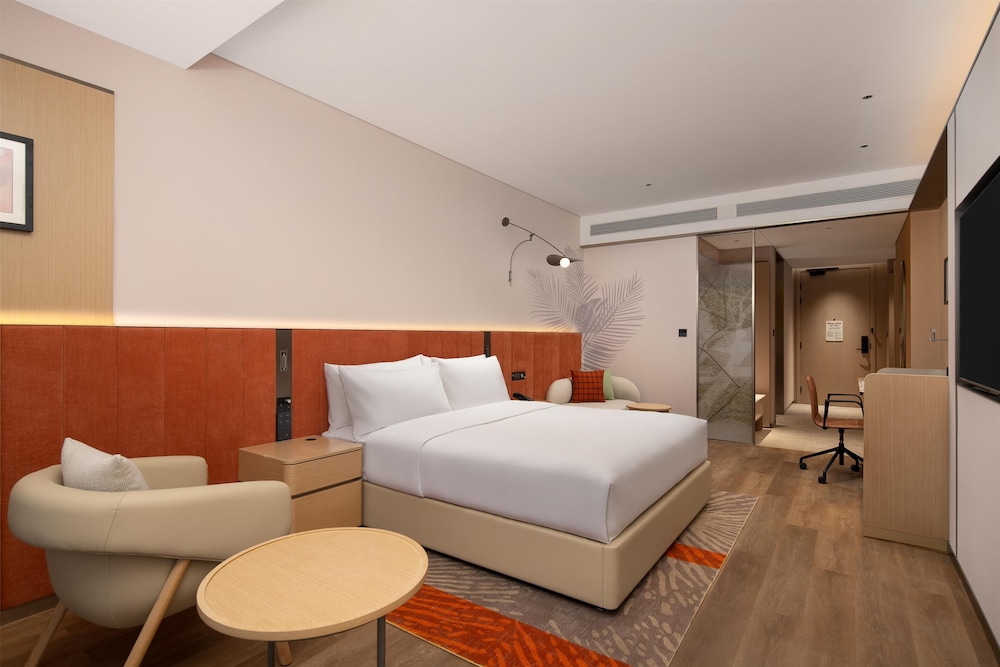 Room, 1 King Bed photo 1