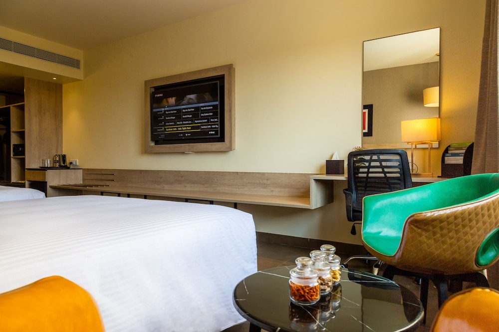 Deluxe Room, Non Smoking - Photo 9