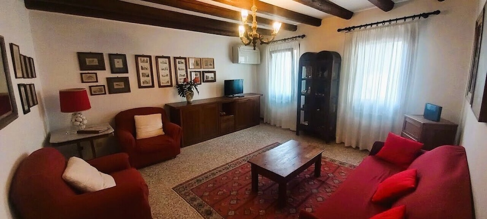 Comfort Apartment photo 1