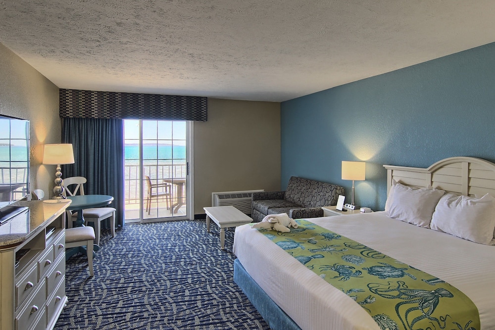 Standard Room, 1 King Bed with Sofa bed, Beach View