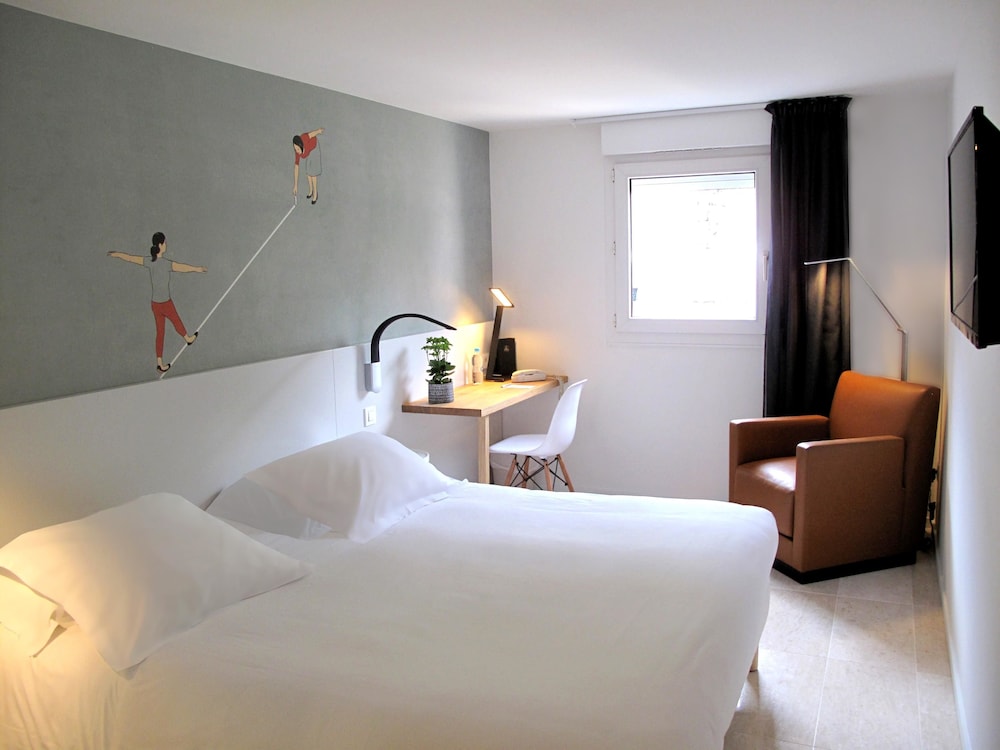 Superior Room, 1 Queen Bed, Non Smoking