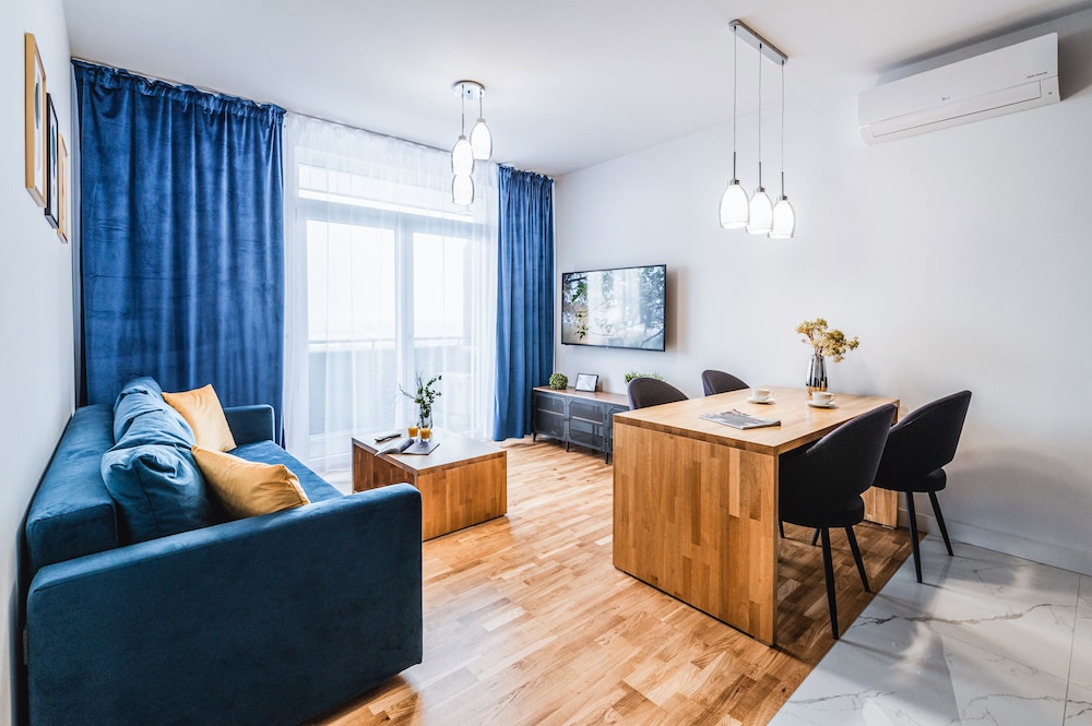 Panoramic Apartment, 2 Bedrooms, Terrace, City View photo 1