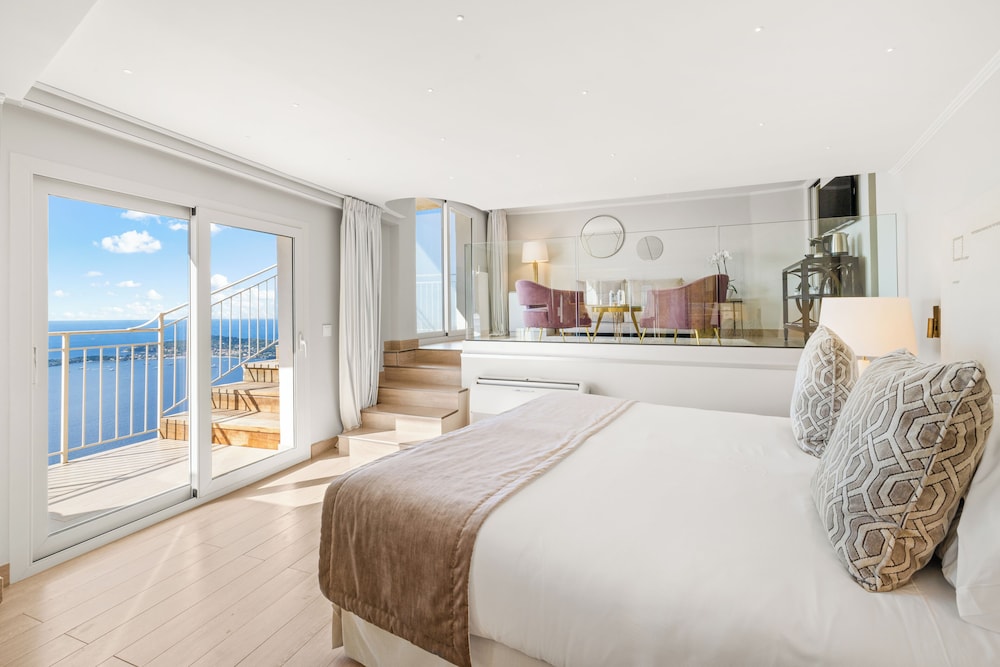 Executive Suite - Photo 3