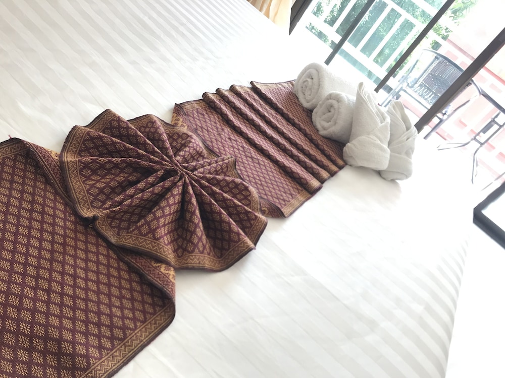 Deluxe Double Room - Photo 9