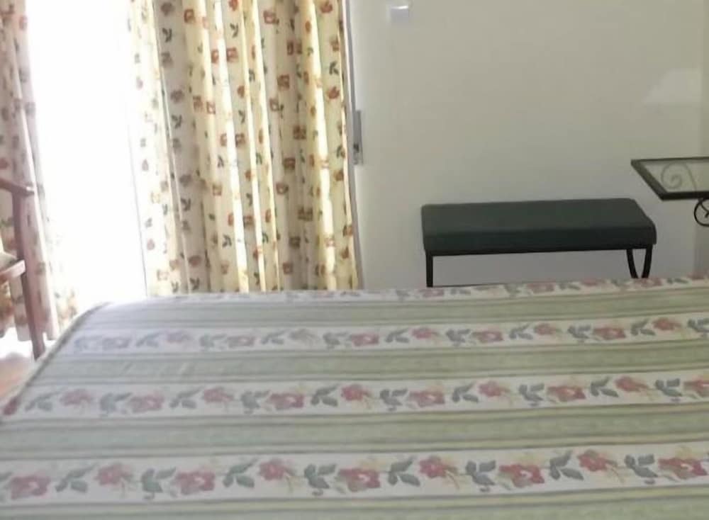 Double or Twin Room photo 3