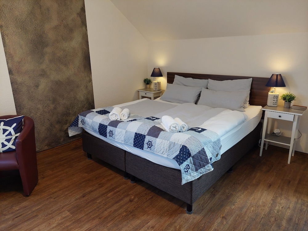 Basic Double Room photo 1