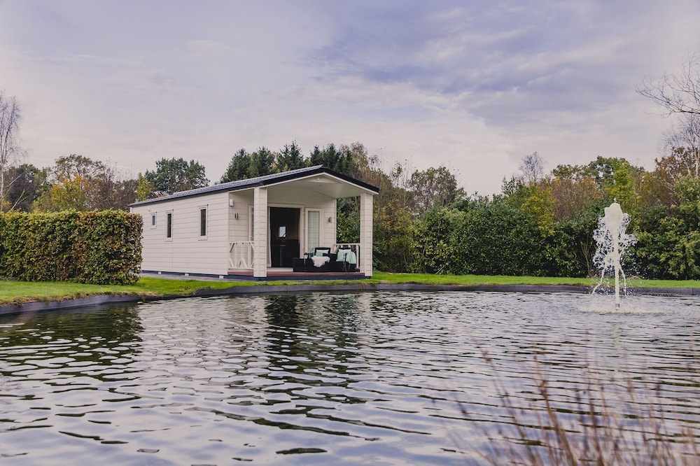 Simple cabin | 4 personen photo 1