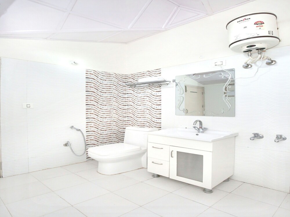 Double or Twin Room photo 3