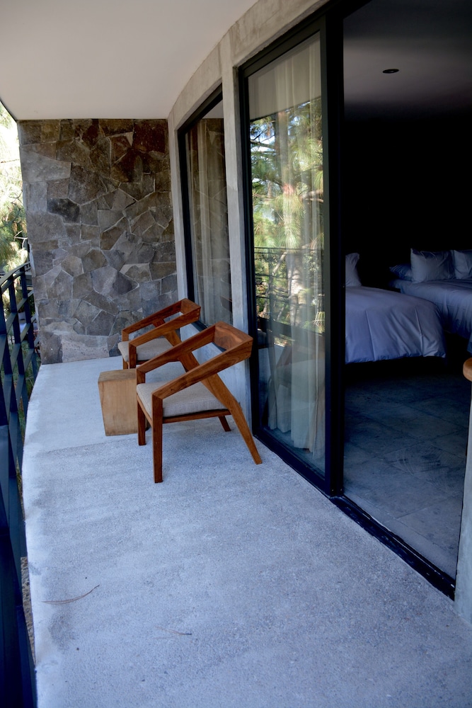 Junior Room, 2 Double Beds, Garden View photo 2
