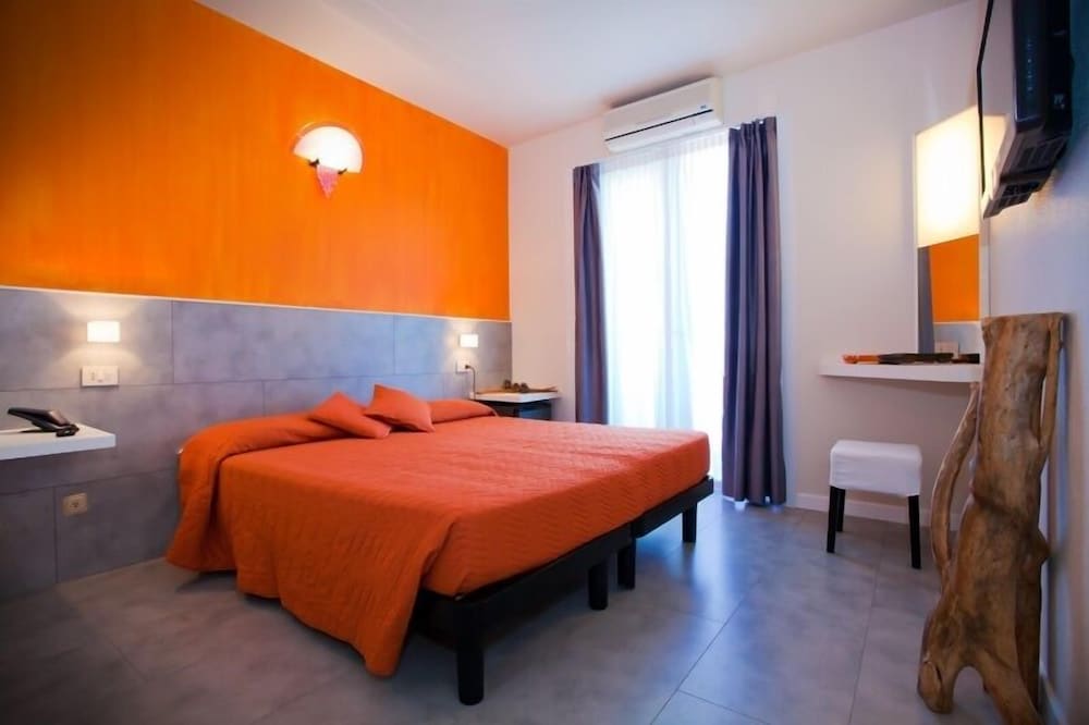 Double or Twin Room photo 1